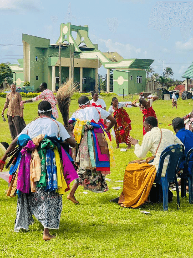 NAIS members at a community outreach